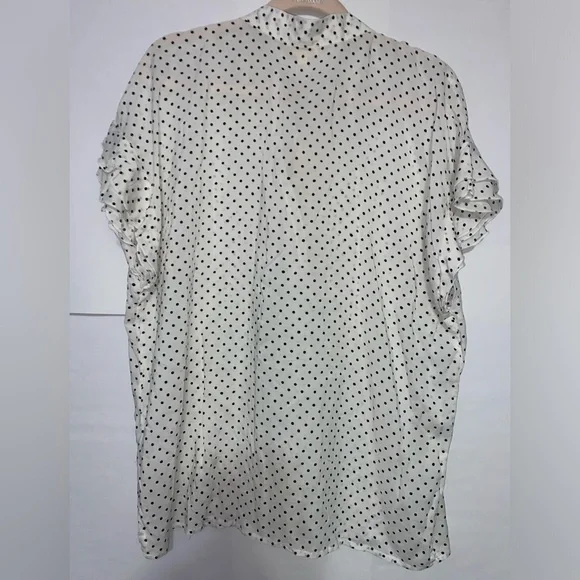 Polk a dot blouse - Picture 2 of 2